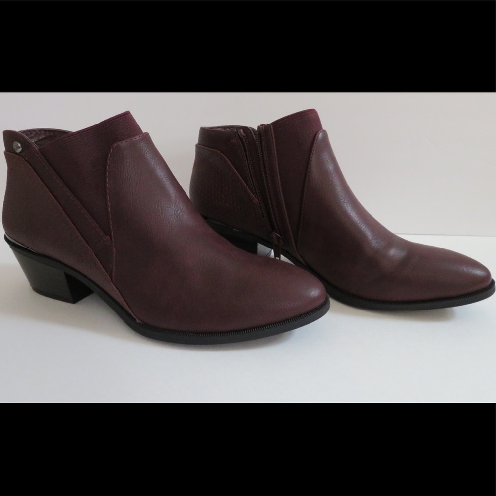 Simply Vera Vera wang booties